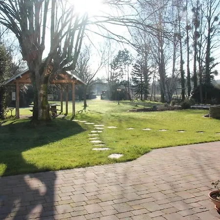 Ferienhaus For 20 People Near Mont-saint-michel