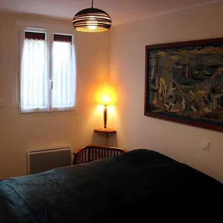 For 20 People Near Mont-saint-michel *